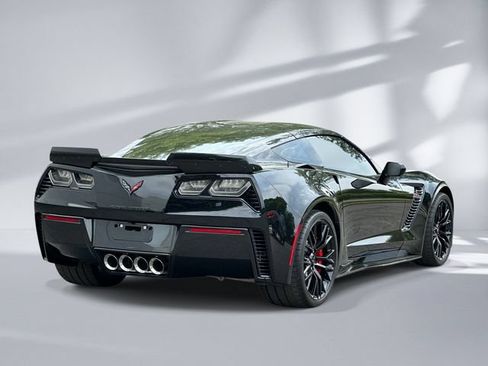 Used 2018 Chevrolet Corvette Z06 RWD image 4