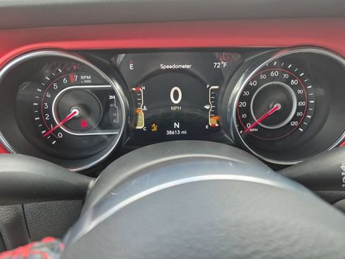Used 2019 Jeep Wrangler Unlimited Rubicon w/ Dual Top Group AWD/4WD image 15