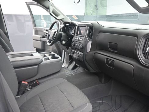 Used 2022 Chevrolet Silverado 2500 Custom w/ Custom Convenience Package image 22