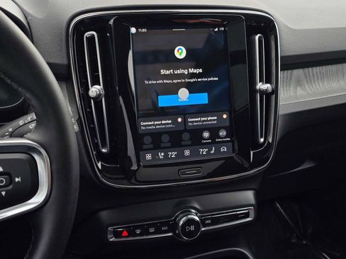 New 2026 Volvo XC40 B5 Plus w/ Protection Package Premier image 26