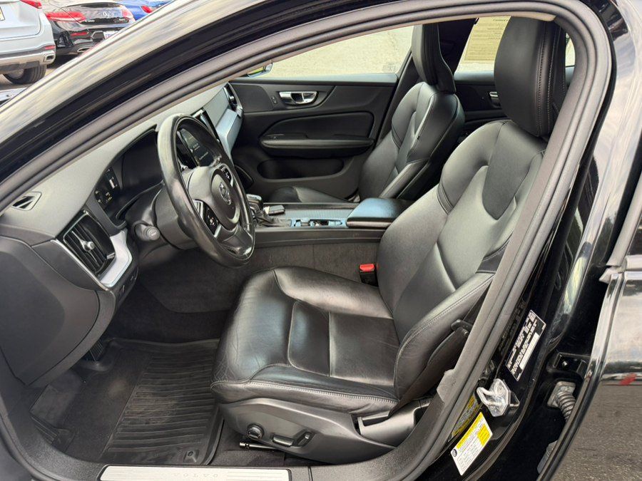 Used 2019 Volvo S60 T6 Momentum w/ Premium Package AWD/4WD image 15