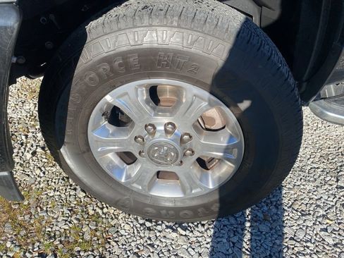 Used 2024 RAM 2500 Big Horn w/ Safety Group image 2