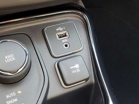 Used 2020 Jeep Compass Limited AWD/4WD image 29