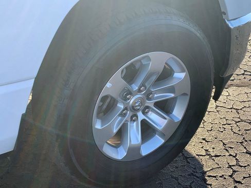 Used 2024 RAM 1500 Laramie image 9