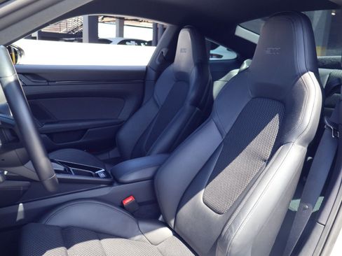 Certified 2024 Porsche 911 Carrera T RWD image 5