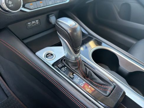Used 2024 Nissan Altima 2.5 SR image 18