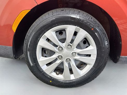 Used 2020 Kia Soul LX FWD image 37