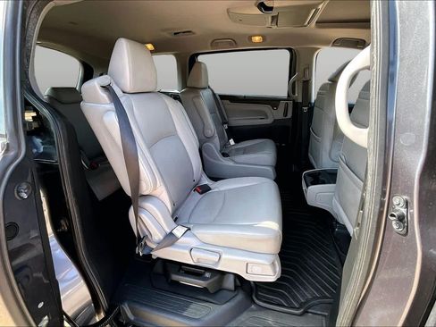 Used 2018 Honda Odyssey Elite image 19