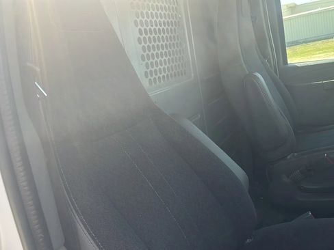 Used 2018 GMC Savana 2500 w/ Driver Convenience Package image 16