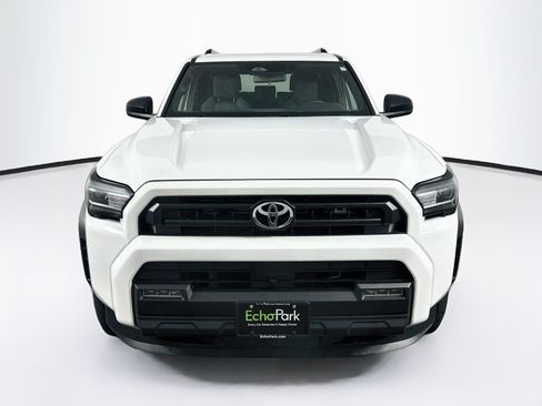 Used 2025 Toyota 4Runner SR5 AWD/4WD image 2
