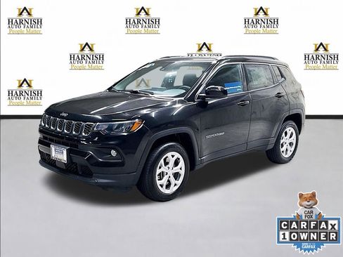 Used 2024 Jeep Compass Latitude AWD/4WD image 1