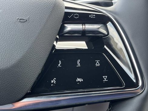 New 2026 Cadillac Lyriq Premium Luxury image 29