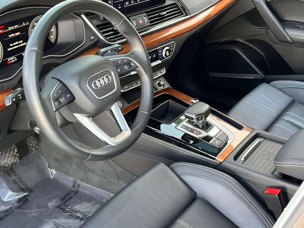 Used 2021 Audi Q5 e Prestige w/ Prestige Package AWD/4WD image 9