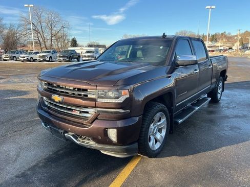 Used 2016 Chevrolet Silverado 1500 LTZ Z71 w/ LTZ Plus Package image 3