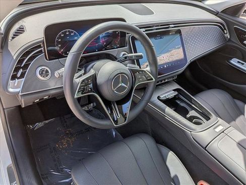 Used 2026 Mercedes-Benz E 350 4MATIC Sedan image 10