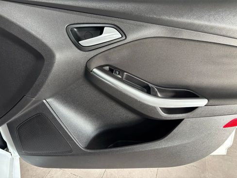 Used 2013 Ford Focus ST image 16