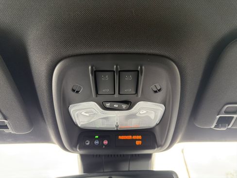 New 2026 GMC Canyon Elevation w/ Convenience Package image 18