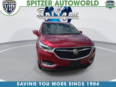 Used 2021 Buick Enclave Essence w/ Sound and Sites Package AWD/4WD image 3