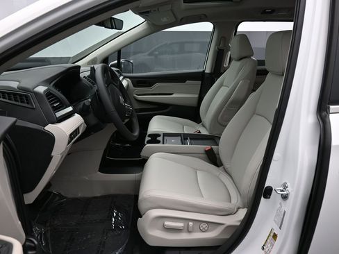 Certified 2026 Honda Odyssey EX-L image 20