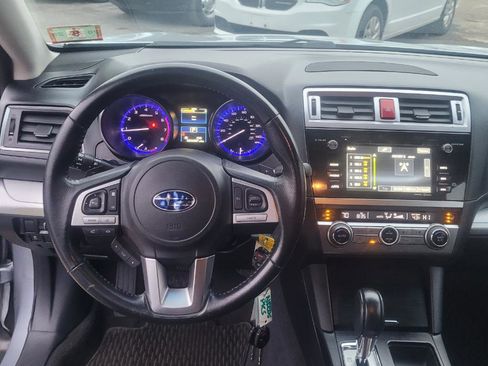Used 2016 Subaru Outback 2.5i Premium image 15