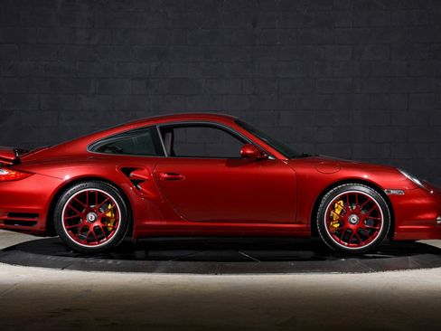 Used 2011 Porsche 911 Turbo S image 39