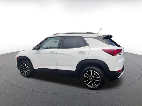 Used 2025 Chevrolet TrailBlazer LT image 10