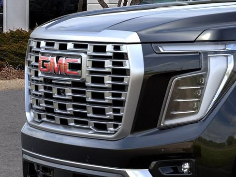 New 2026 GMC Yukon XL Denali w/ Advanced Technology Package AWD/4WD image 13