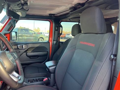 Used 2023 Jeep Wrangler Unlimited Rubicon image 23