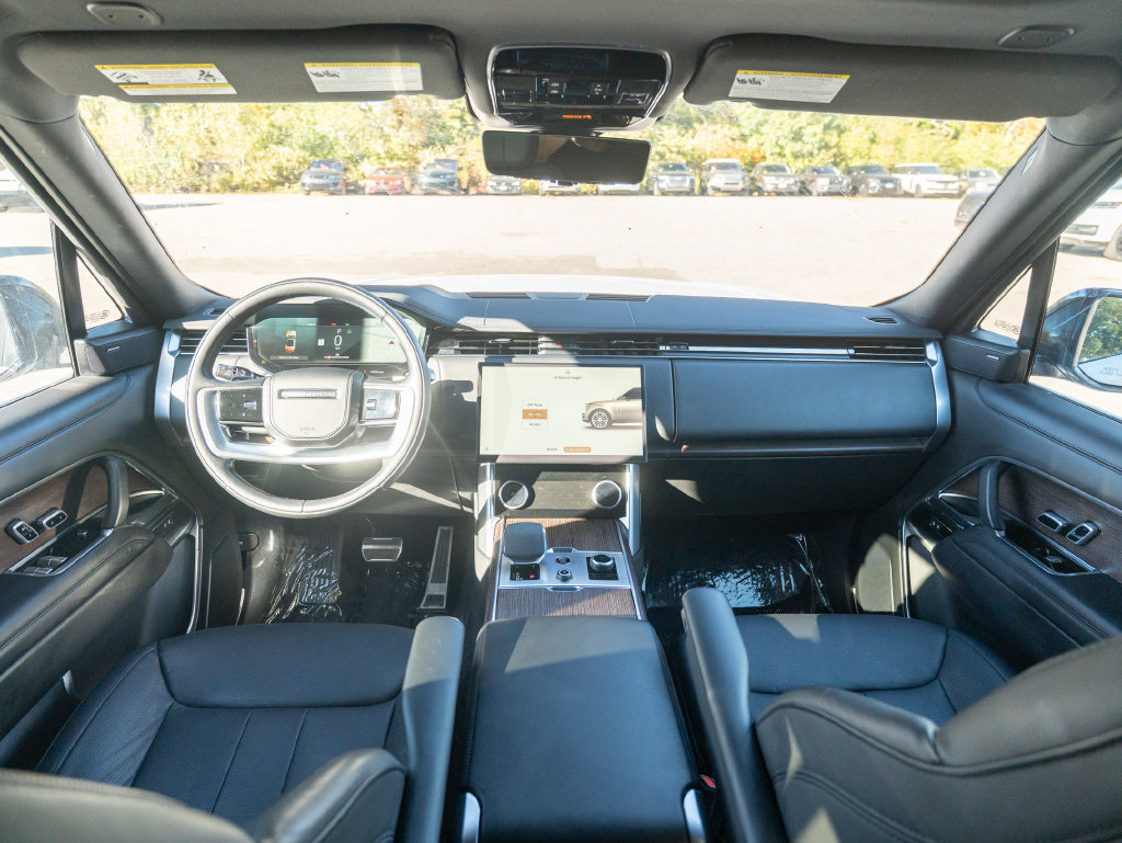 Used 2023 Land Rover Range Rover SE AWD/4WD image 18