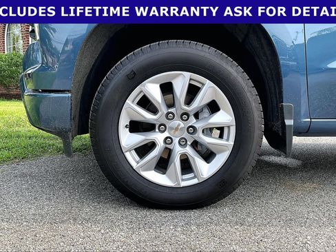 Used 2024 Chevrolet Silverado 1500 Custom AWD/4WD image 8