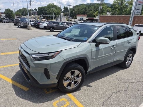 Used 2023 Toyota RAV4 XLE w/ Convenience Package AWD/4WD image 2