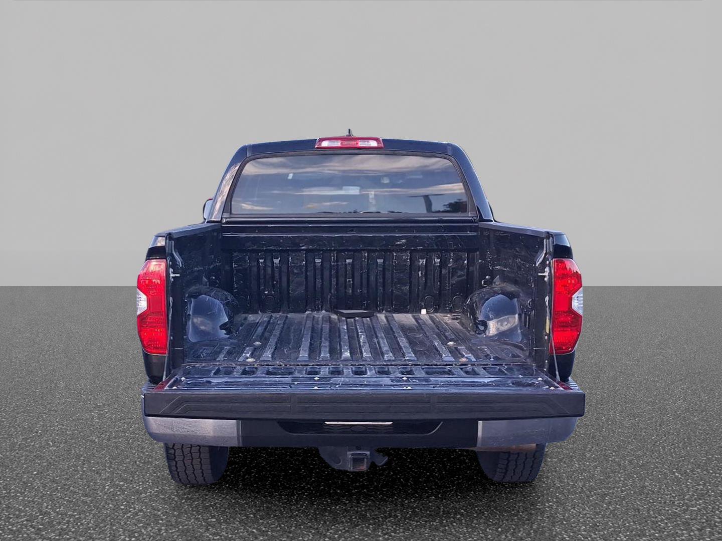 Used 2021 Toyota Tundra SR5 AWD/4WD image 11