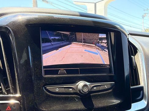 Used 2020 Chevrolet Traverse LS FWD image 9