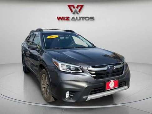 Used 2020 Subaru Outback Limited image 3