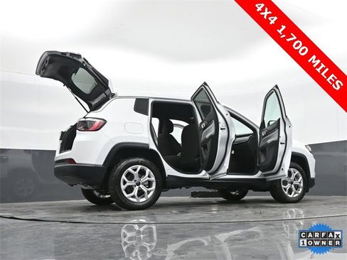 Used 2025 Jeep Compass Sport image 50