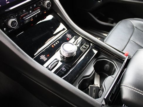 Used 2022 Jeep Grand Cherokee L Overland w/ MOPAR Finishing Package image 29