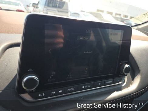 Used 2023 Nissan Rogue S FWD image 11