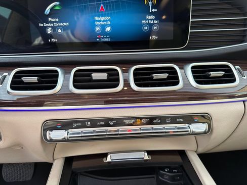 Used 2022 Mercedes-Benz GLE 350 w/ Premium Package image 27