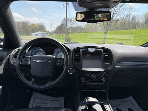 Used 2012 Chrysler 300 S w/ Luxury Group image 11