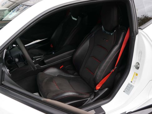 Used 2018 Chevrolet Camaro ZL1 image 41