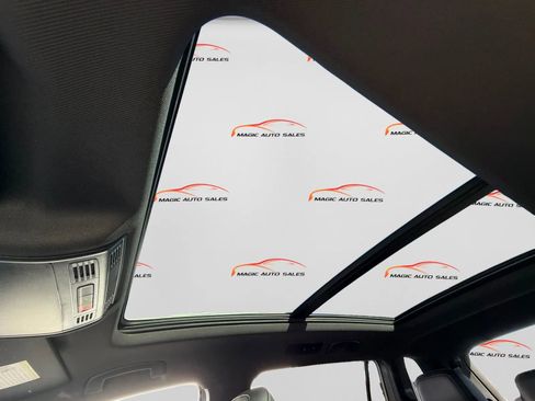 Used 2021 Volkswagen Tiguan SE R-Line w/ 3rd Row Seat Package image 72