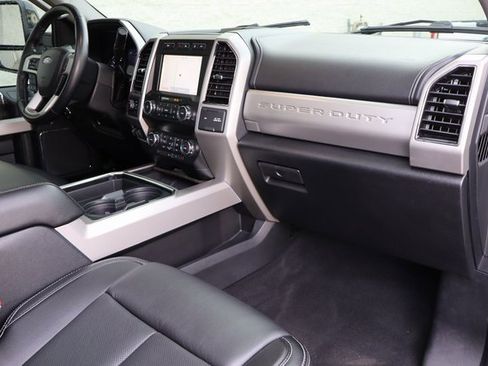 Used 2021 Ford F350 Lariat image 36