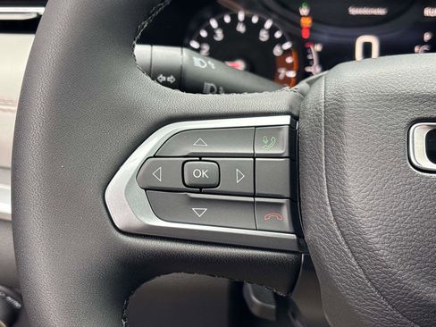 New 2026 Jeep Compass Limited image 12