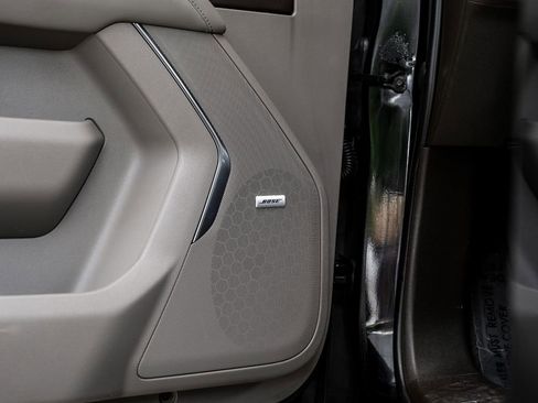 Used 2023 Chevrolet Suburban LT RWD image 47