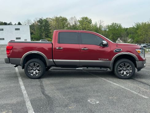 Used 2017 Nissan Titan Platinum Reserve AWD/4WD image 8