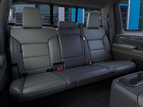 New 2026 Chevrolet Silverado 2500 ZR2 image 17