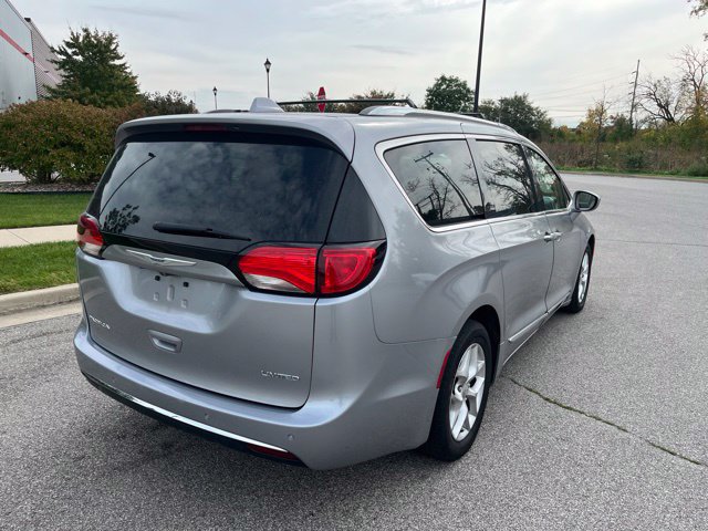 Used 2019 Chrysler Pacifica Limited FWD image 4