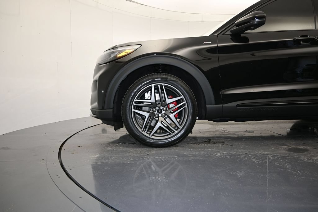 New 2026 Ford Explorer ST-Line w/ ST-Line Street Pack RWD image 9
