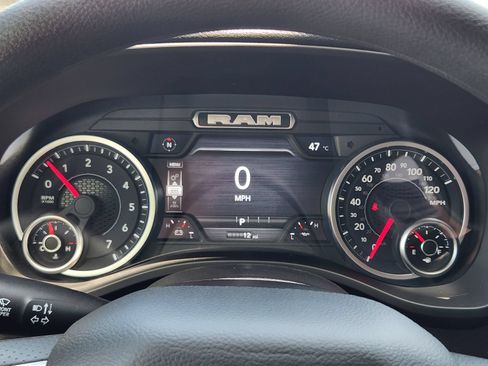 New 2026 RAM 1500 Express AWD/4WD image 15