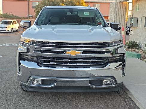 Used 2019 Chevrolet Silverado 1500 LTZ image 2
